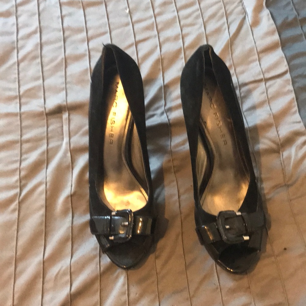 Heels - Picture 4 of 4